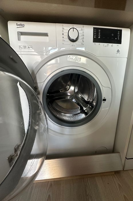 Работеща пералня в отлично състояние