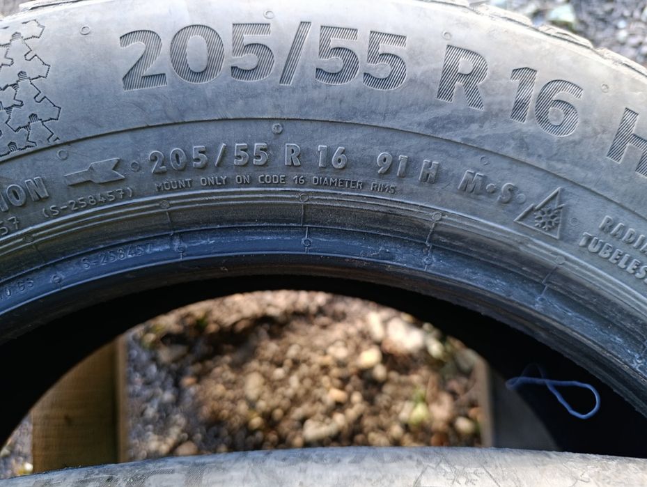 Зимни гуми 205/55/16  Continental DOT2922