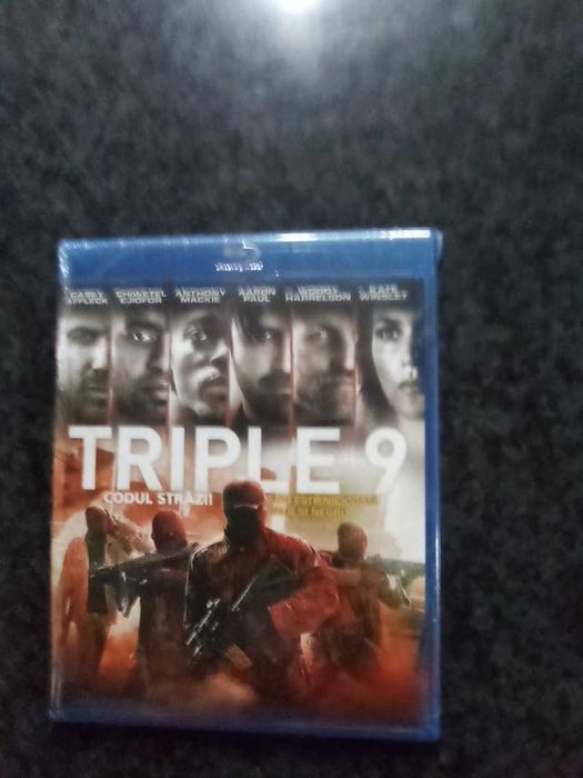 Продавам чисто нови Blu Ray  с български субтитри цена 30 лева