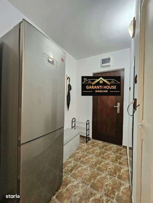 Oituz, etaj intermediar, garsoniera mobilata si utilata, 200€/Luna