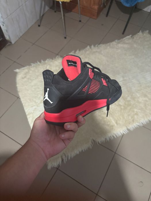 Jordan 4 Retro Red