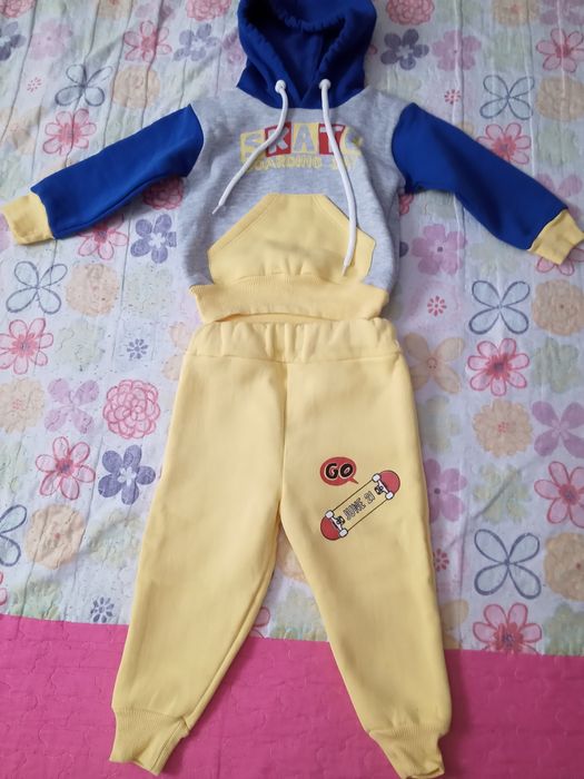 Спортивный костюм