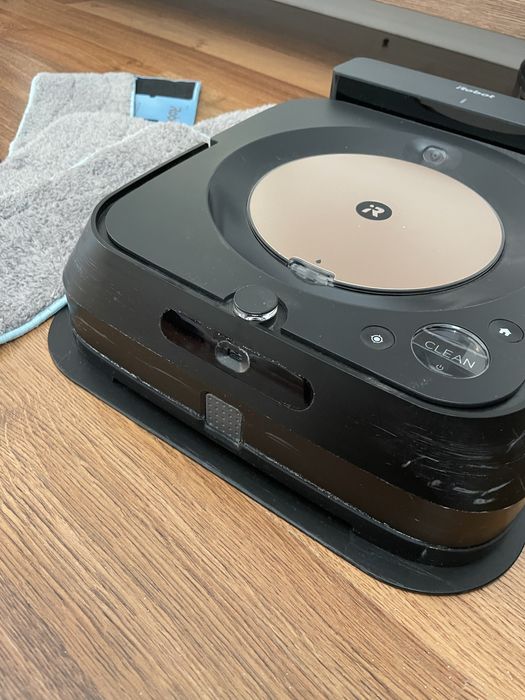 Прахосмукачка робот за мокро почистване IRobot BRAAVA M6