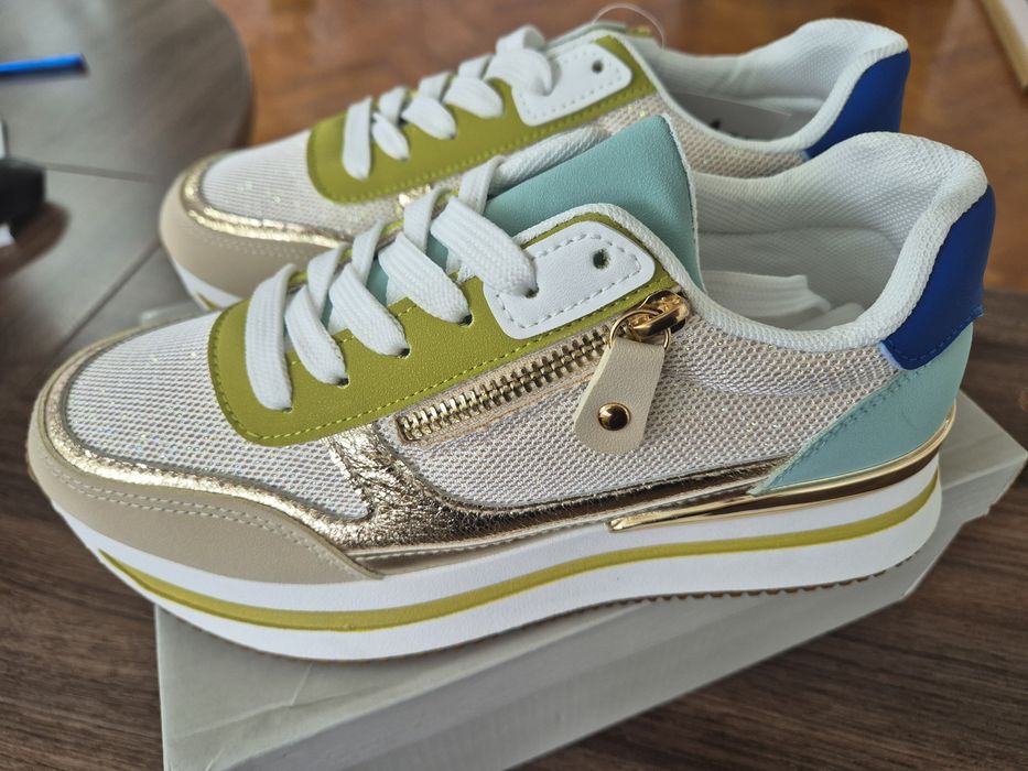 Спортно елегантни обувки