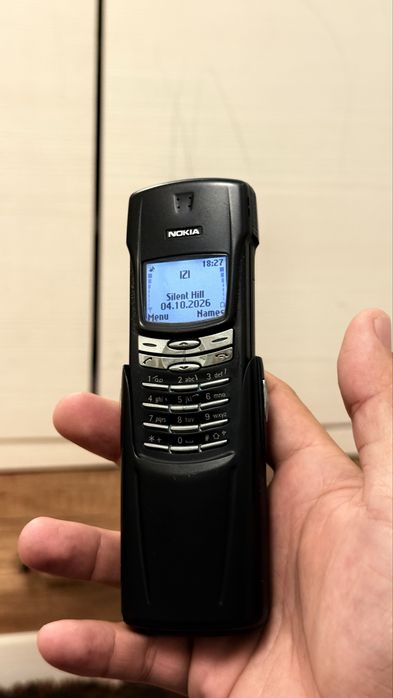 Nokia 8910i титан