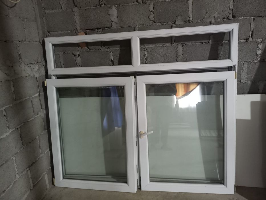Fereastra PVC cu geam termopan