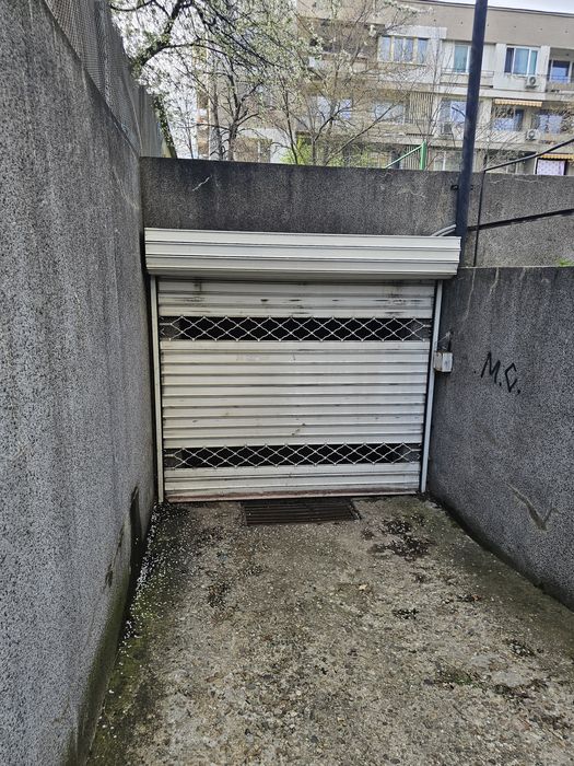 Дава се под наем Гараж / Паркомясто в София, Изток - 16 кв.м за 102 € - Снимка #3