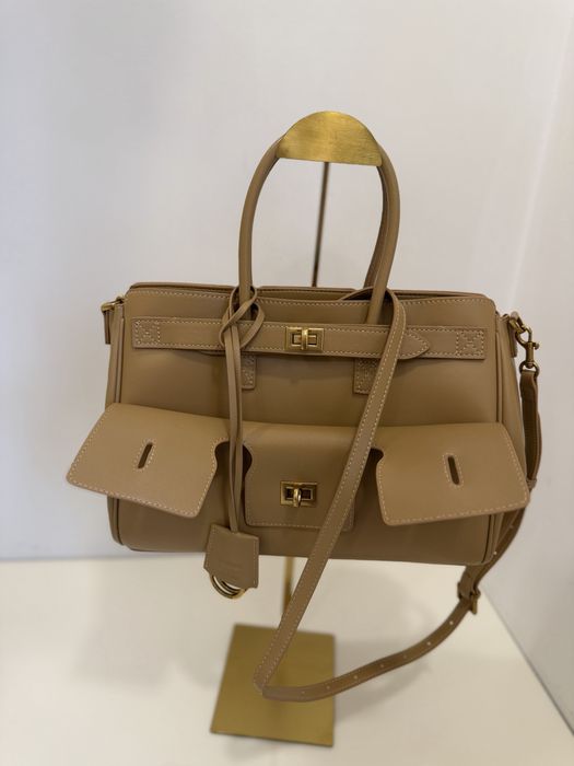 Дамски чанти M*|*u, C*H*A*N*E*L*, C*e*|*j*n*e, Y*9*L