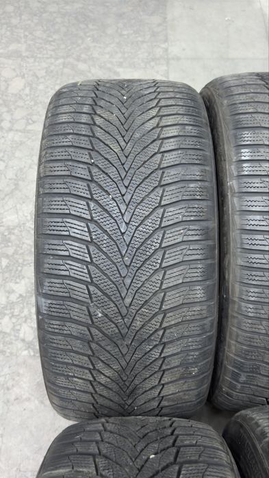 Зимни гуми спорт пакет 245/40/19 с 275/35/19