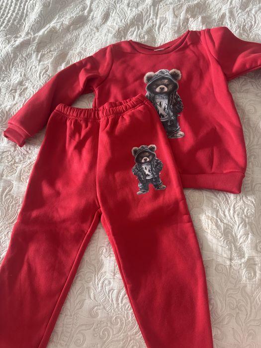 Продам детский костюм 3ка