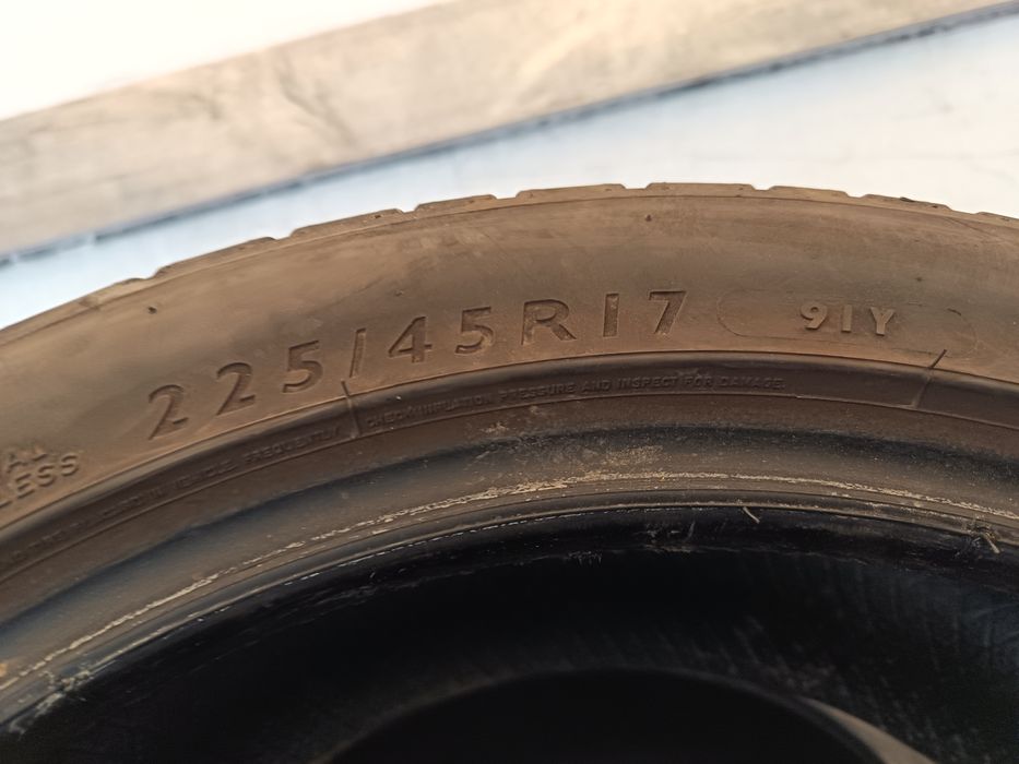 Anvelope vara 225 45 17 Dunlop 2017 6. 5mm