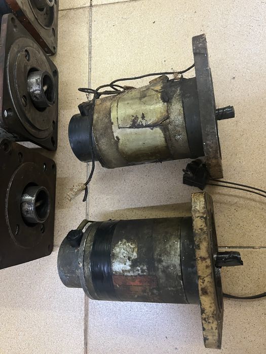 Продавам правотокови електродвигатели