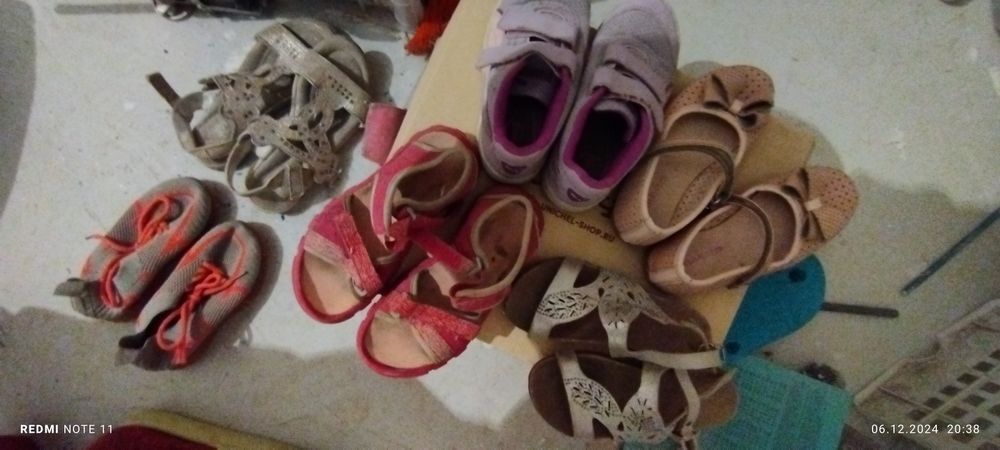 Сандали, кроссовки, туфли на девочку