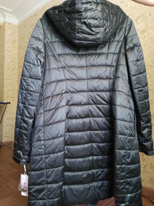 Куртка (пальто) абсолютно новая!