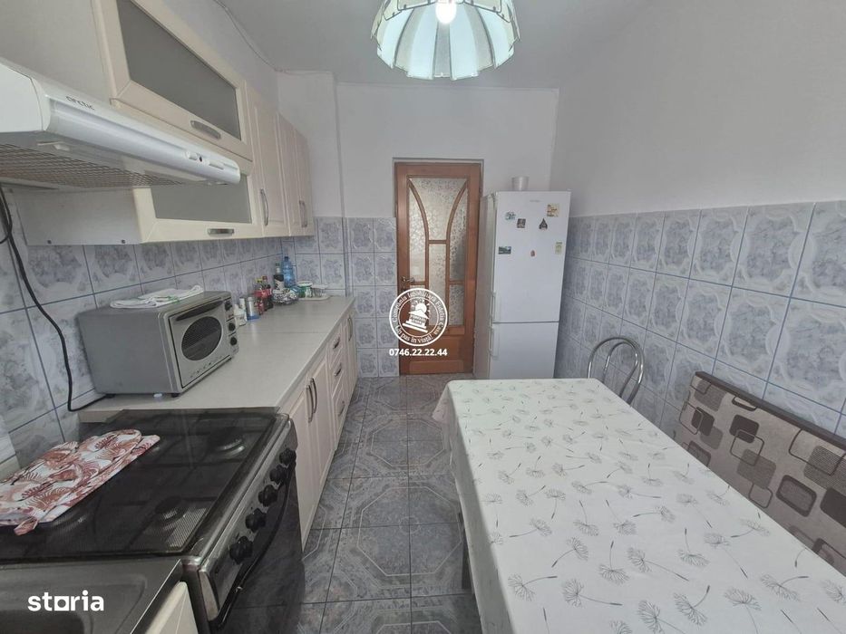Apartament 3 camere decomandat Pacurari Iasi