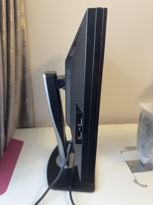 Монитор Делл БУ в хорошем сост.