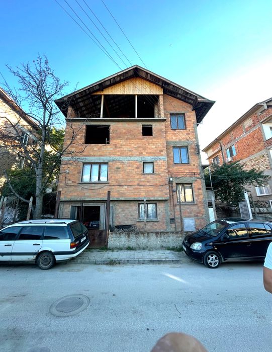 Продавам къща в гр.Асеновград кв.Долни Воден