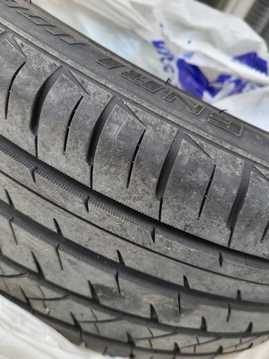 Продавам летни гуми 235 45 19