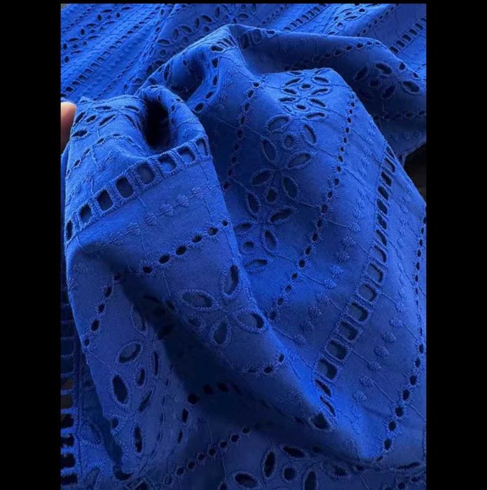 Продам женские костюмы