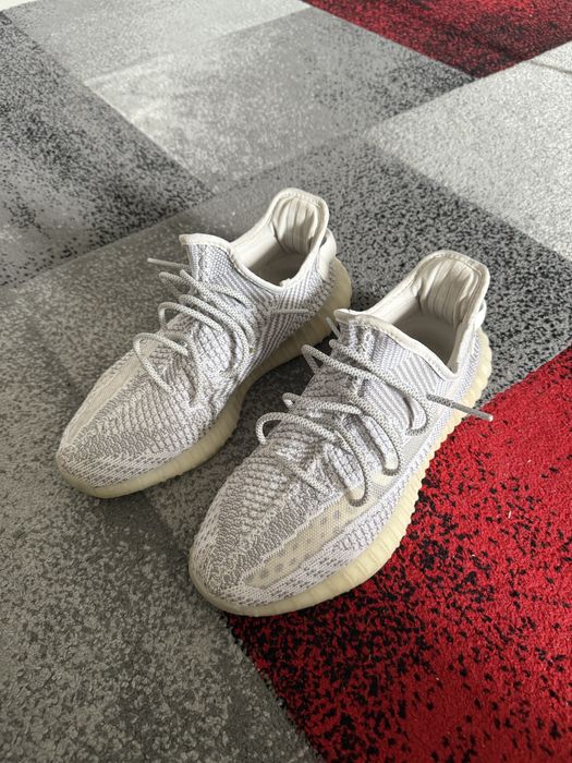 Vand Yeezy 350 marimea 43