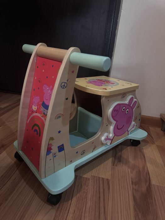 Scuter din lemn Peppa Pig