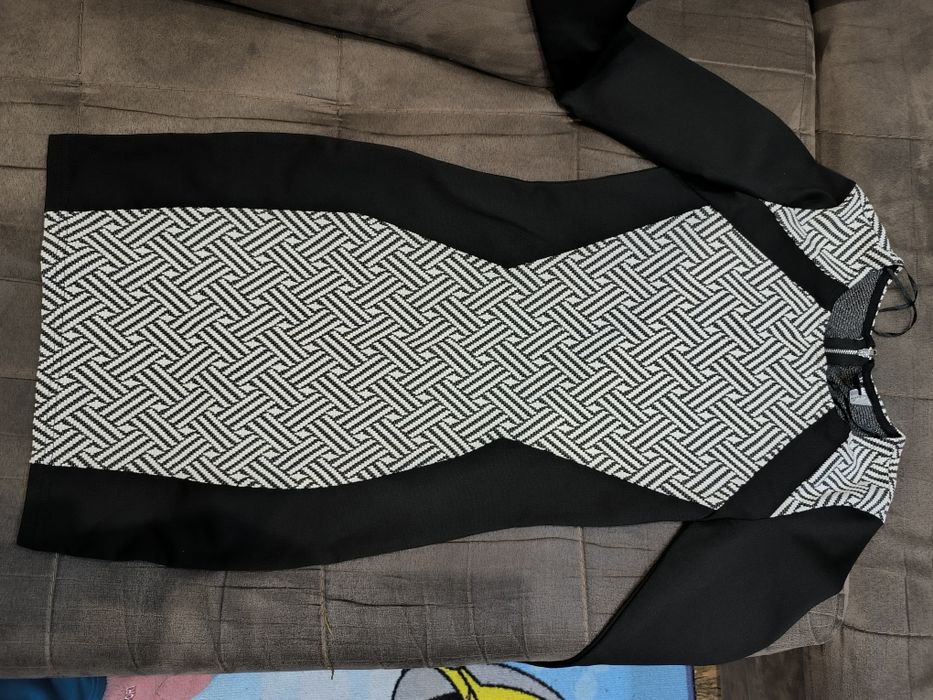 Дамска рокля на НМ Нова