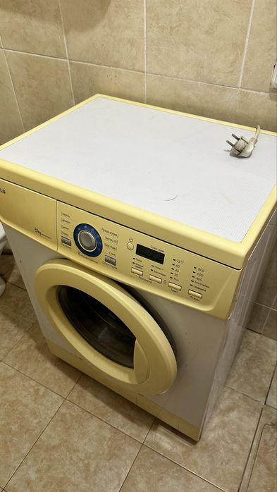 Продам стиральную машину б/у