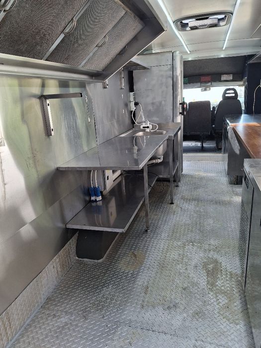 Мобилна кухня ситроен джъмпер