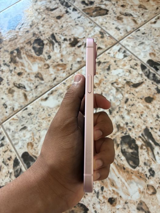Продавам iPhone 15/256gb 100% Health iCloud Заключен