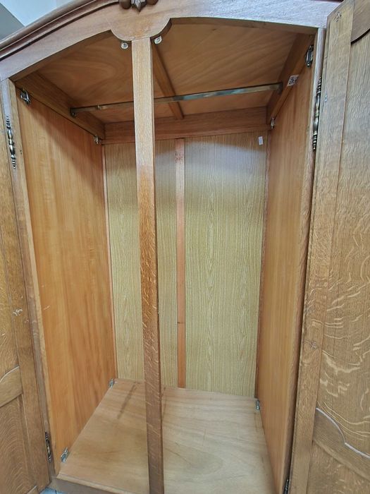 Четирикрилен дъбов гардероб изработен в стил "ЛУИ XV"