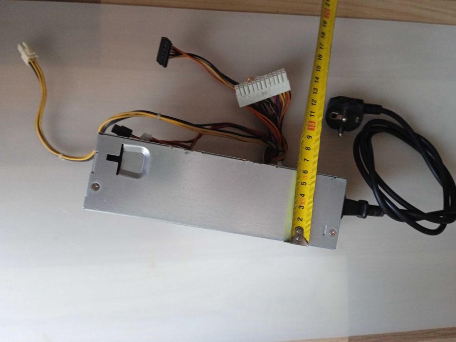 RAM памет 1GB + 1GB  Електронен блок на хранене