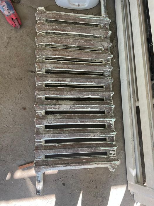 Чугунный батарея