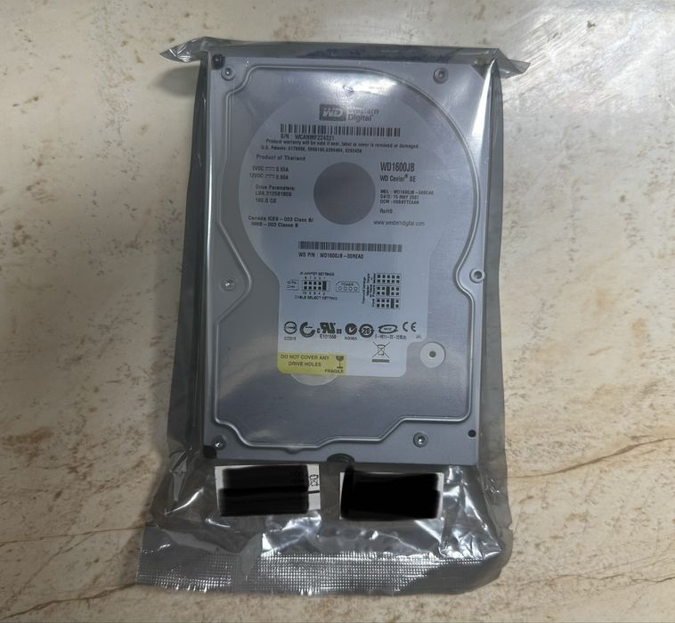 8 HDD uri de 160gb fiecare Weastern Digital inca ambalate, nedesfacute