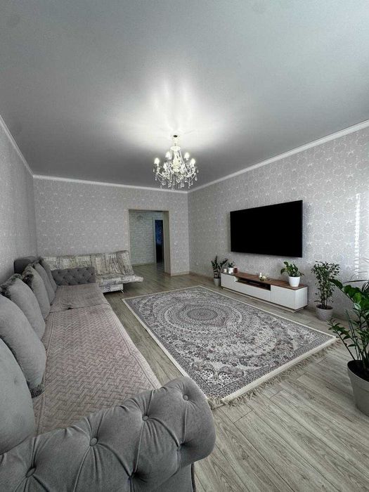 Продам 3х комн кв Батыс с ремонтом