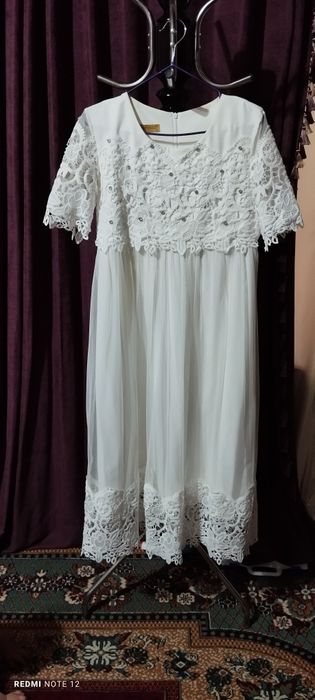 Нарядные платья вечерние