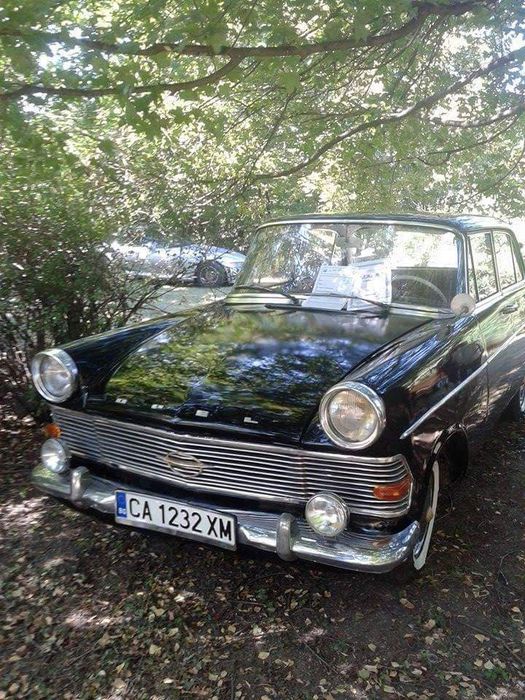 Ретро автомобил под наем!Балове свадби!  Студио за снимки и клипове!