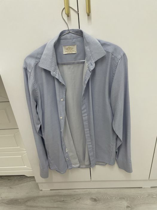 Голубая рубашка классическая в хорошем состояние