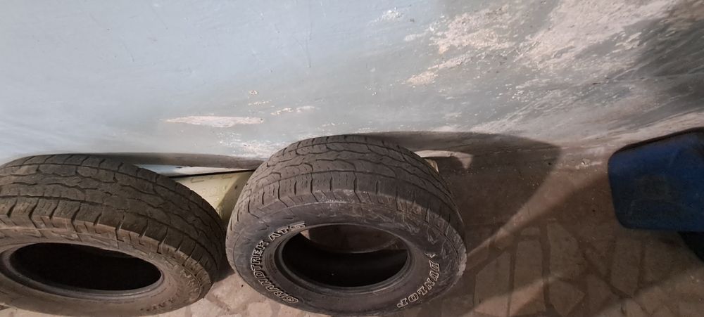 Продам на 16 резину