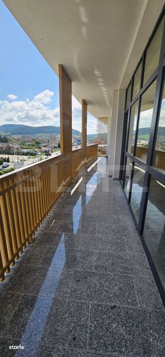 Cladire Premium De Birouri Si Spatii Comerciale In Bistrita
