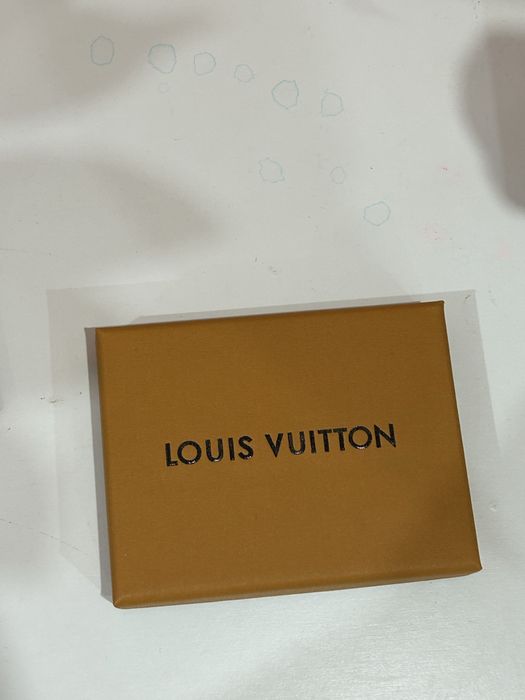 Cardholder LouisVt
