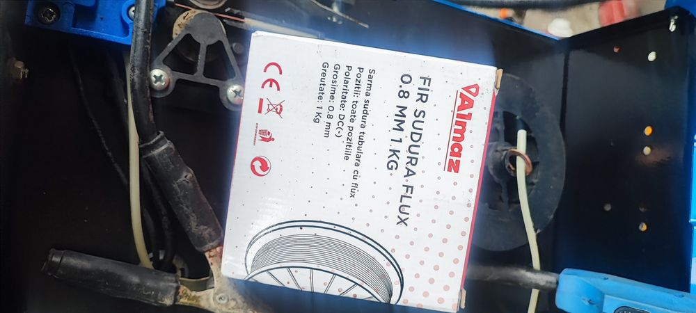 Aparat de sudura cu fir nefolosit it sau folosit  doar ptr proba cu gaz sau sirma flux cu gaz