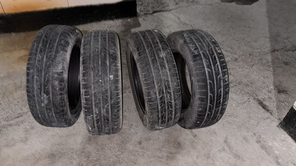Покрышки летние  р15