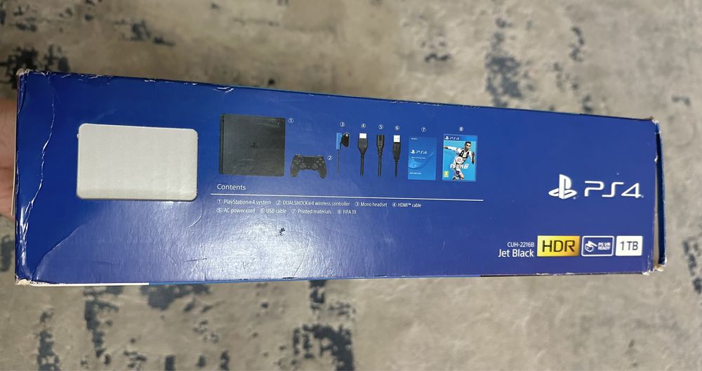 Playstation 4 slim 1 TB