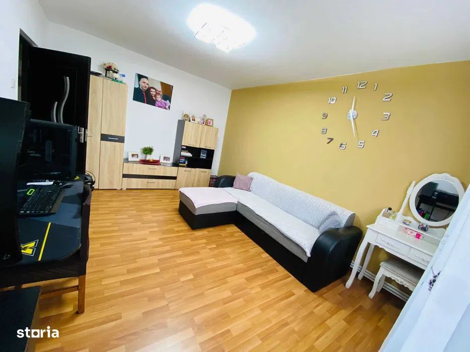 Apartament 3 camere decomandat
