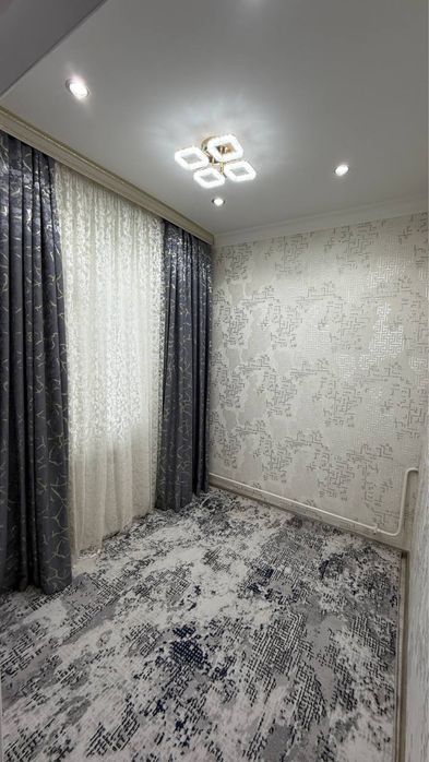 Чиланзар 19.  2 переделенная в 3 х.  Мебель техника