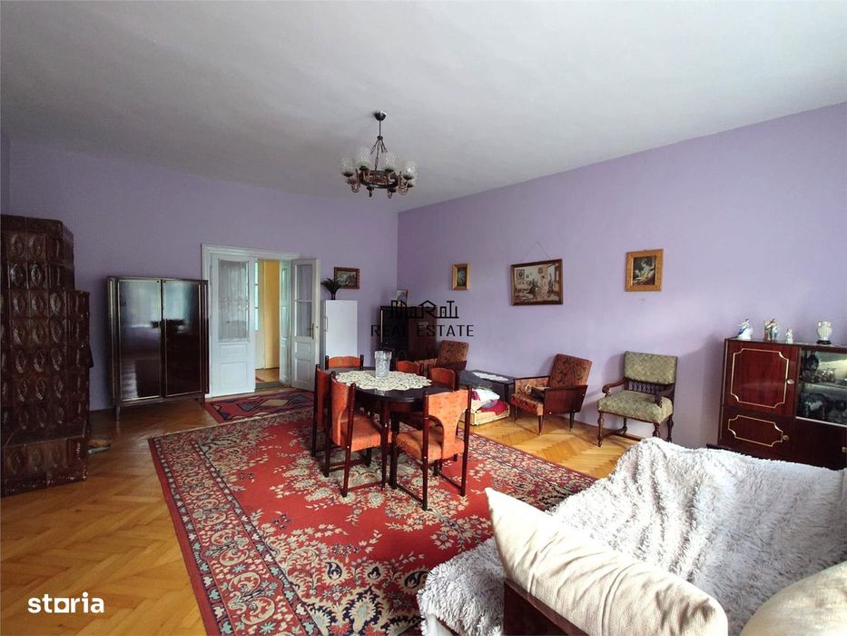 Casa cu aer nobil in Baia de Cris