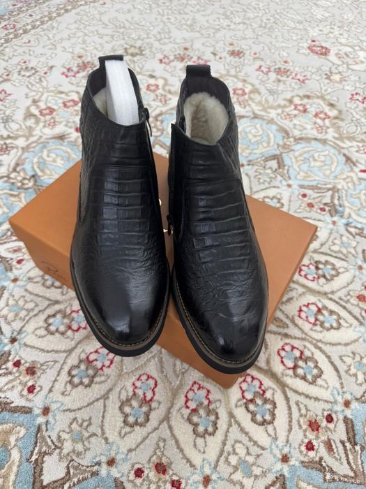 Мужские зимние сапоги продам