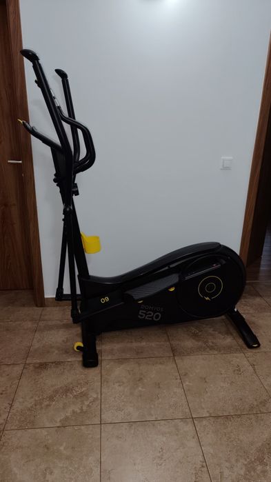 Eliptica Domyos 520 ca noua
