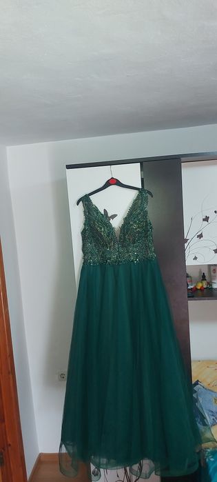 Vând rochie de seara deosebita