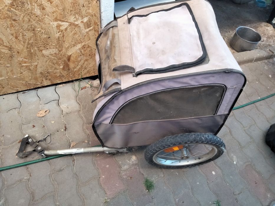 Remorca animale de companie